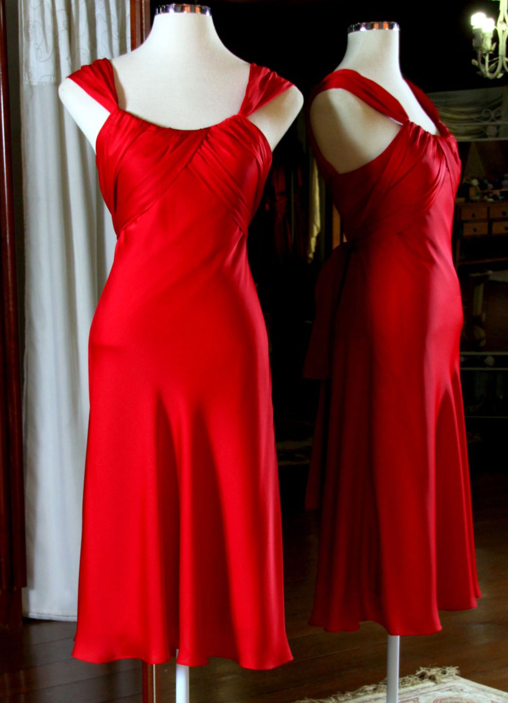 Vestidos para Mães, Madrinhas e Moda Festas - 502 - Hipnose Alta Costura e Spa para Noivas e Noivos - Campinas - SP Vestido de Festa para Mães, Vestido de Festa para Madrinhas, Vestido de Festa para Formatura, Hipnose Alta Costura