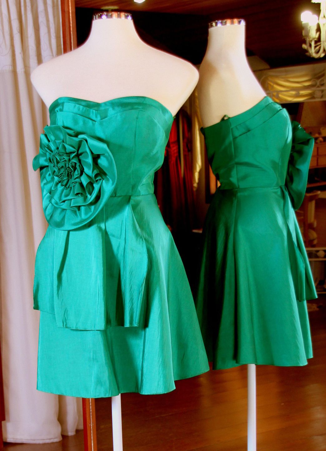 Vestidos para Mães, Madrinhas e Moda Festas - 518 - Hipnose Alta Costura e Spa para Noivas e Noivos - Campinas - SP Vestido de Festa para Mães, Vestido de Festa para Madrinhas, Vestido de Festa para Formatura, Hipnose Alta Costura