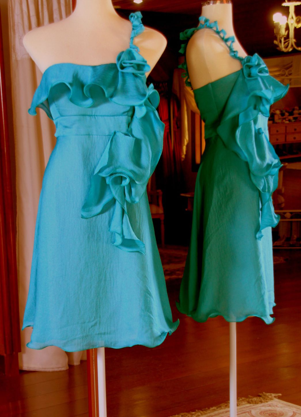 Vestidos para Mães, Madrinhas e Moda Festas - 528 - Hipnose Alta Costura e Spa para Noivas e Noivos - Campinas - SP Vestido de Festa para Mães, Vestido de Festa para Madrinhas, Vestido de Festa para Formatura, Hipnose Alta Costura