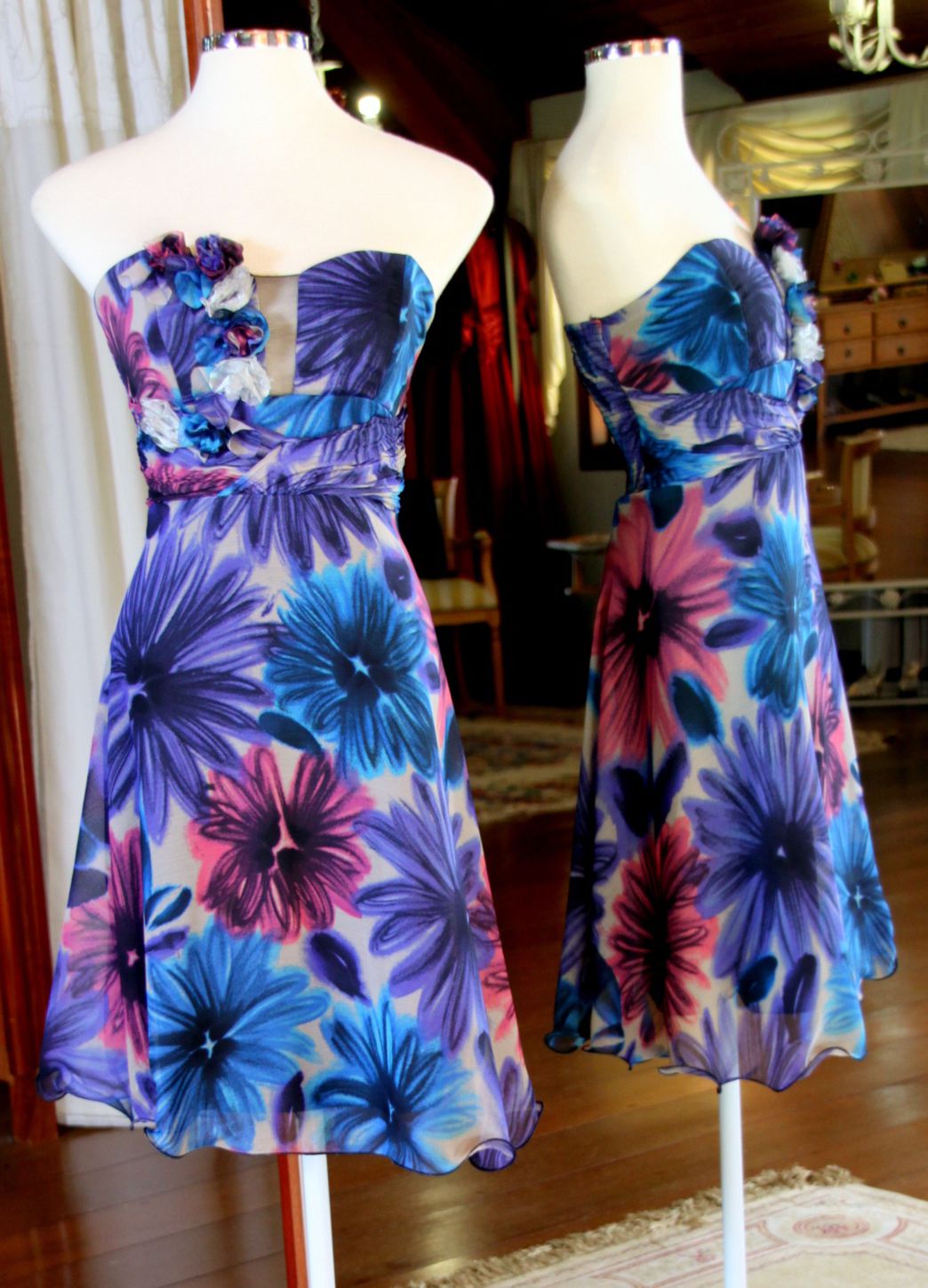 Vestidos para Mães, Madrinhas e Moda Festas - 537 - Hipnose Alta Costura e Spa para Noivas e Noivos - Campinas - SP Vestido de Festa para Mães, Vestido de Festa para Madrinhas, Vestido de Festa para Formatura, Hipnose Alta Costura