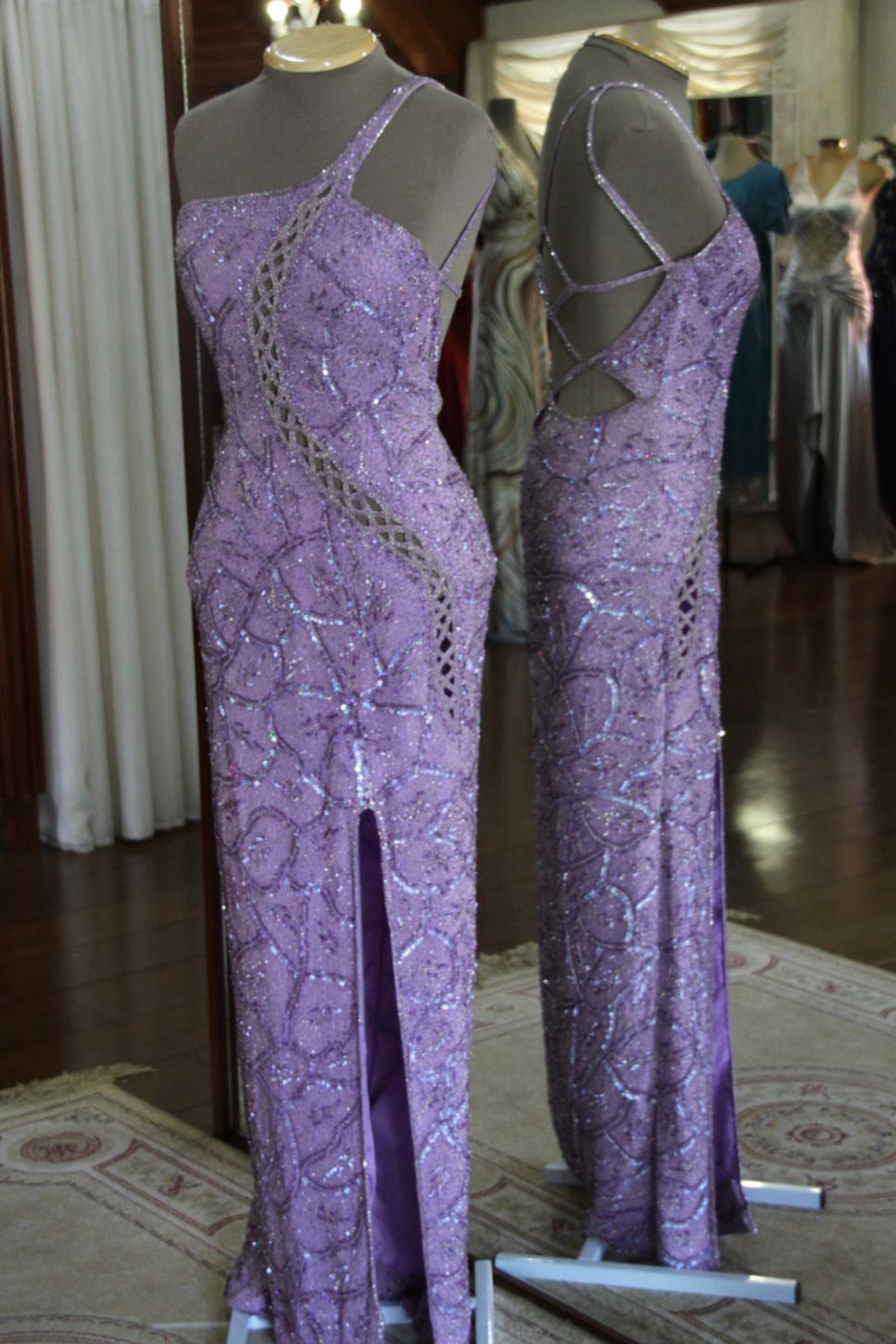Vestidos para Mães, Madrinhas e Moda Festas - 557 - Hipnose Alta Costura e Spa para Noivas e Noivos - Campinas - SP Vestido de Festa para Mães, Vestido de Festa para Madrinhas, Vestido de Festa para Formatura, Hipnose Alta Costura