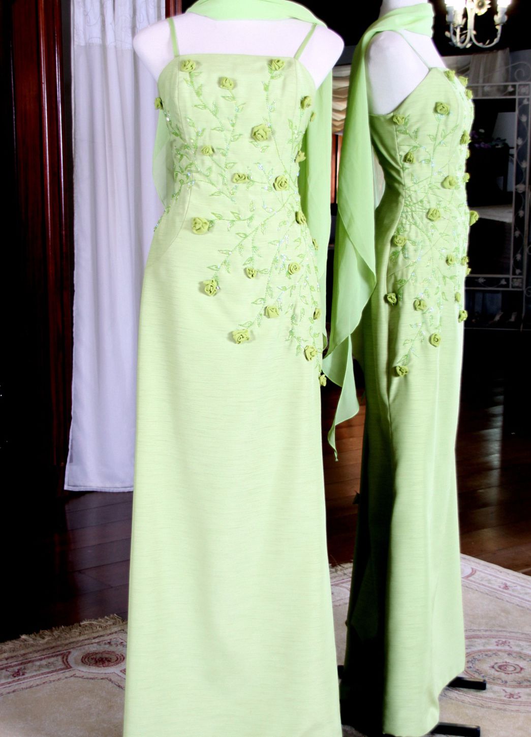 Vestidos para Mães, Madrinhas e Moda Festas - 570 - Hipnose Alta Costura e Spa para Noivas e Noivos - Campinas - SP Vestido de Festa para Mães, Vestido de Festa para Madrinhas, Vestido de Festa para Formatura, Hipnose Alta Costura