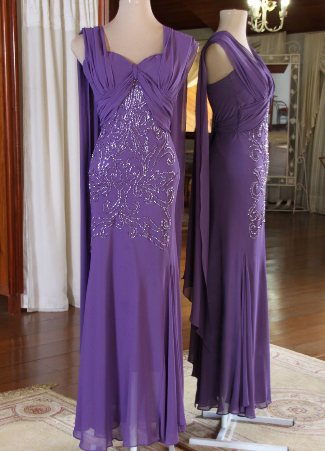 Vestidos para Mães, Madrinhas e Moda Festas - 587 - Hipnose Alta Costura e Spa para Noivas e Noivos - Campinas - SP Vestido de Festa para Mães, Vestido de Festa para Madrinhas, Vestido de Festa para Formatura, Hipnose Alta Costura