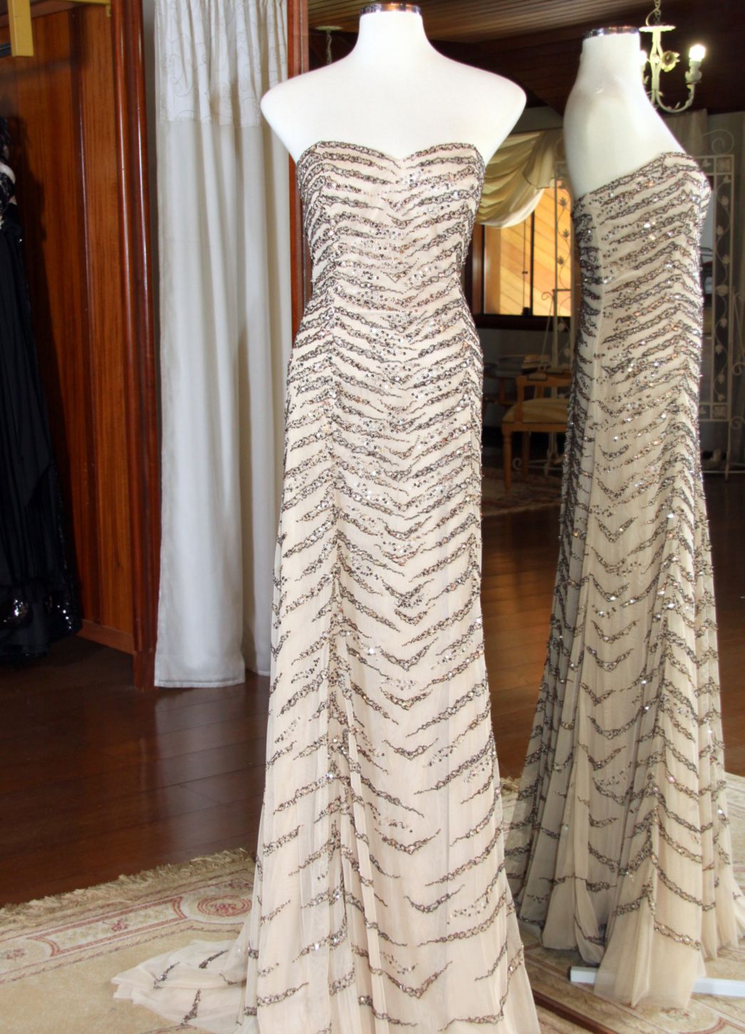 Vestidos para Mães, Madrinhas e Moda Festas - 593 - Hipnose Alta Costura e Spa para Noivas e Noivos - Campinas - SP Vestido de Festa para Mães, Vestido de Festa para Madrinhas, Vestido de Festa para Formatura, Hipnose Alta Costura