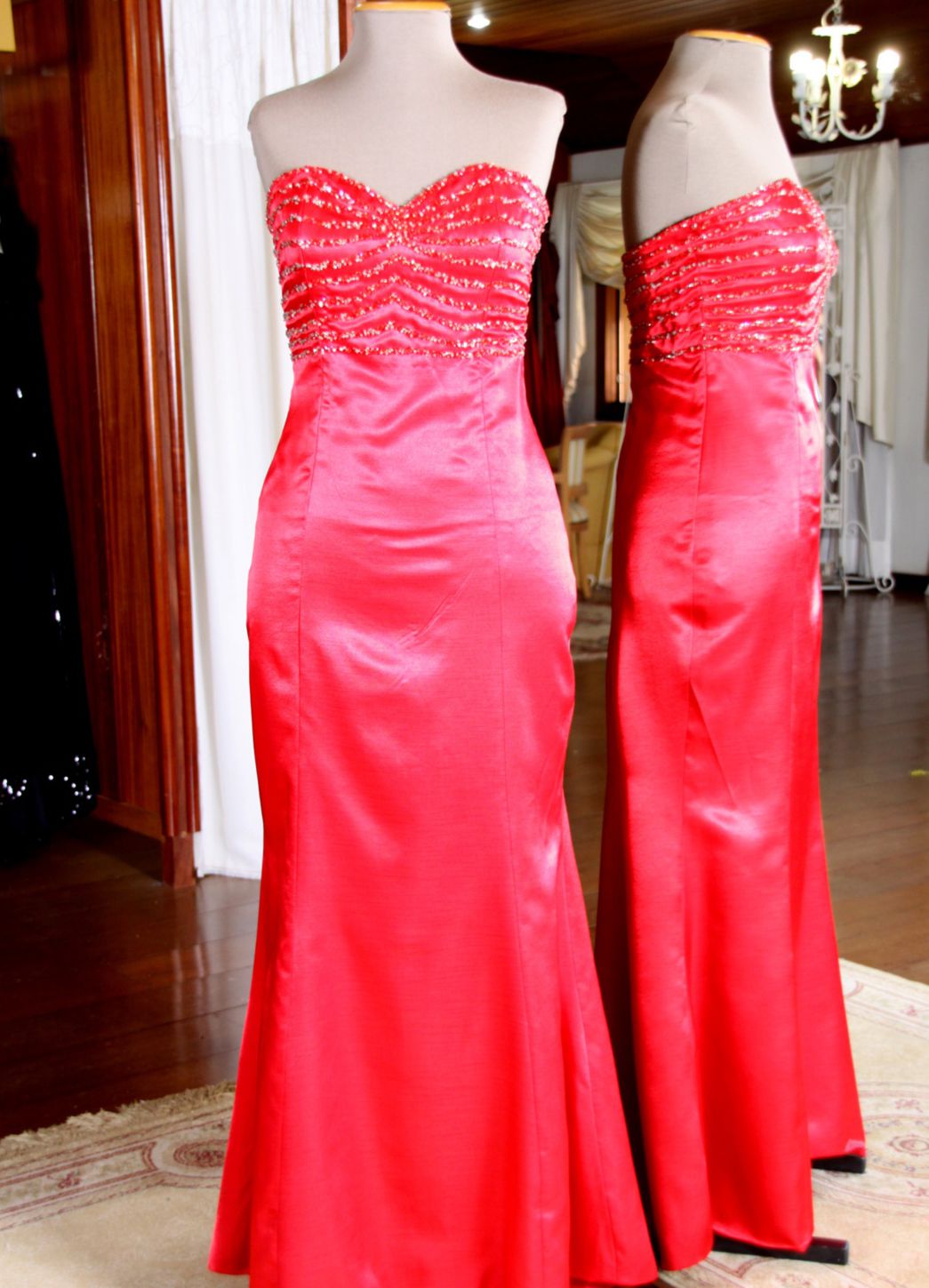 Vestidos para Mães, Madrinhas e Moda Festas - 597 - Hipnose Alta Costura e Spa para Noivas e Noivos - Campinas - SP Vestido de Festa para Mães, Vestido de Festa para Madrinhas, Vestido de Festa para Formatura, Hipnose Alta Costura