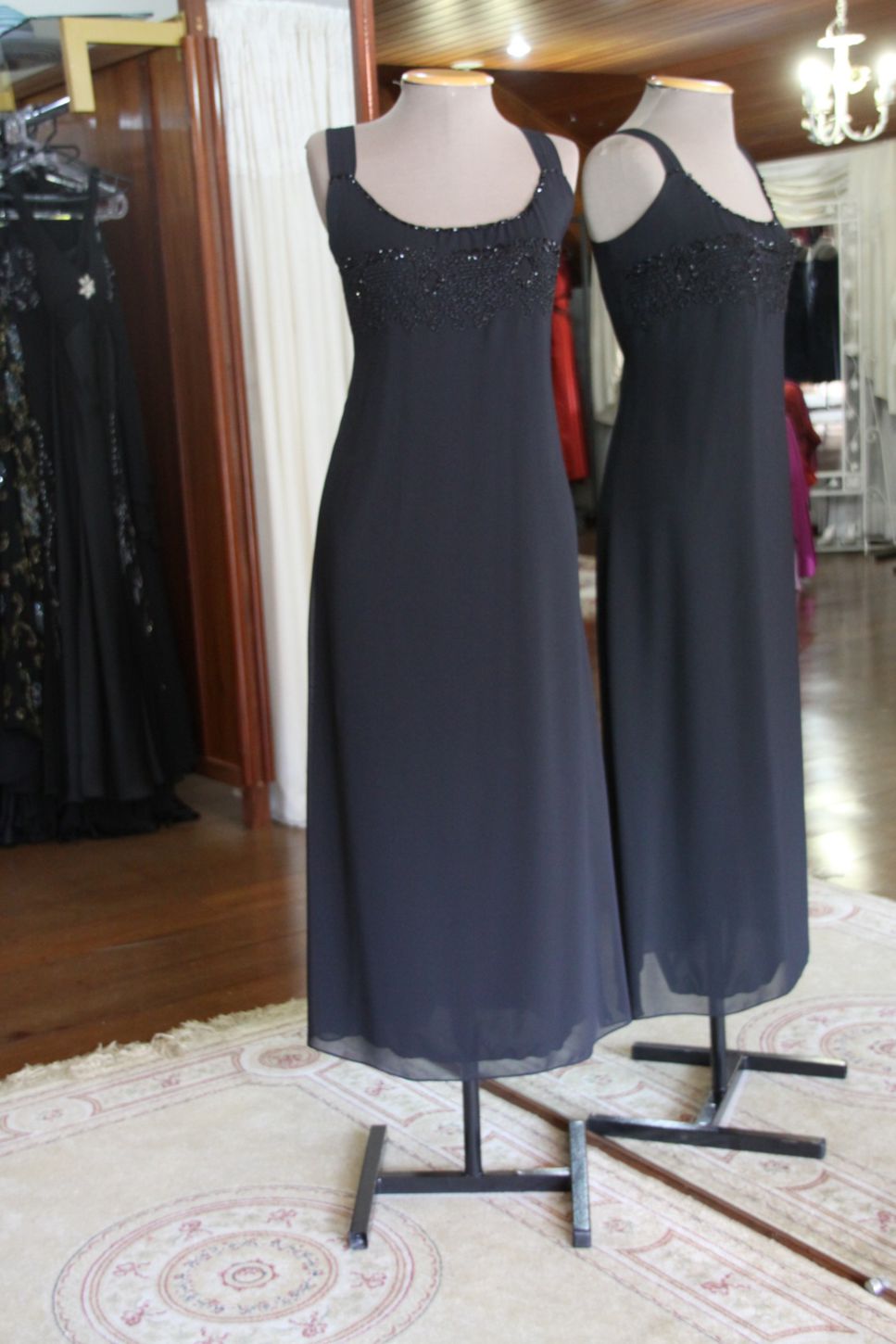 Vestidos para Mães, Madrinhas e Moda Festas - 60 - Hipnose Alta Costura e Spa para Noivas e Noivos - Campinas - SP Vestido de Festa para Mães, Vestido de Festa para Madrinhas, Vestido de Festa para Formatura, Hipnose Alta Costura