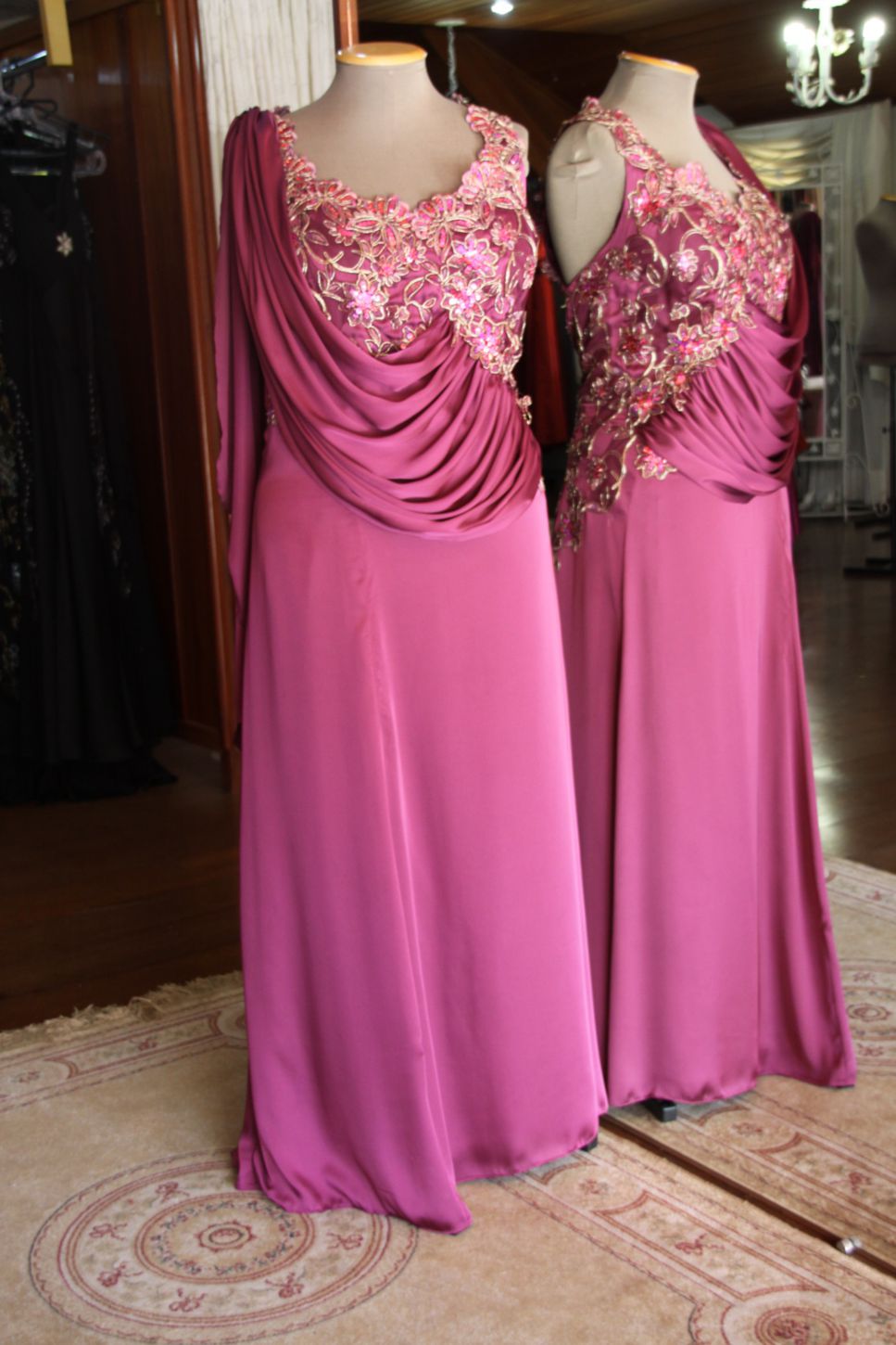 Vestidos para Mães, Madrinhas e Moda Festas - 64 - Hipnose Alta Costura e Spa para Noivas e Noivos - Campinas - SP Vestido de Festa para Mães, Vestido de Festa para Madrinhas, Vestido de Festa para Formatura, Hipnose Alta Costura