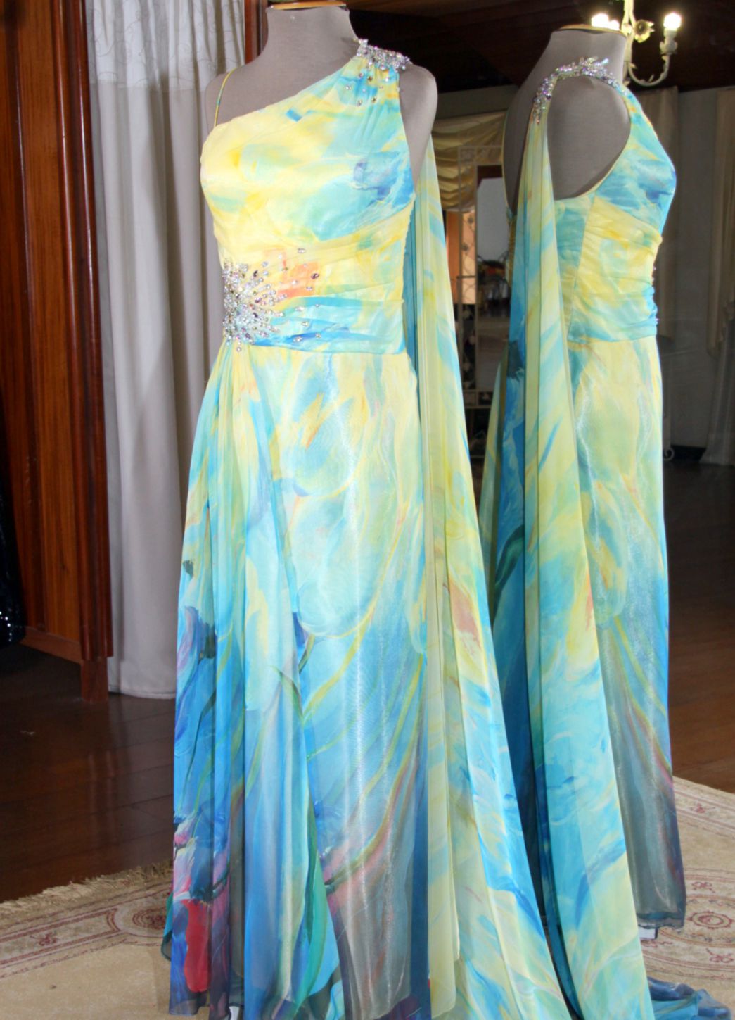 Vestidos para Mães, Madrinhas e Moda Festas - 652 - Hipnose Alta Costura e Spa para Noivas e Noivos - Campinas - SP Vestido de Festa para Mães, Vestido de Festa para Madrinhas, Vestido de Festa para Formatura, Hipnose Alta Costura