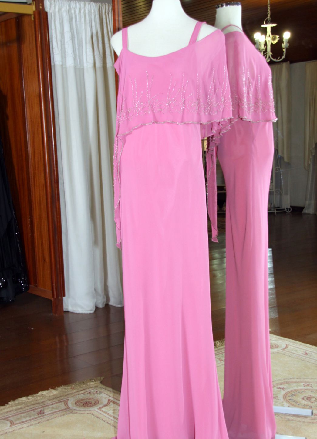 Vestidos para Mães, Madrinhas e Moda Festas - 654 - Hipnose Alta Costura e Spa para Noivas e Noivos - Campinas - SP Vestido de Festa para Mães, Vestido de Festa para Madrinhas, Vestido de Festa para Formatura, Hipnose Alta Costura