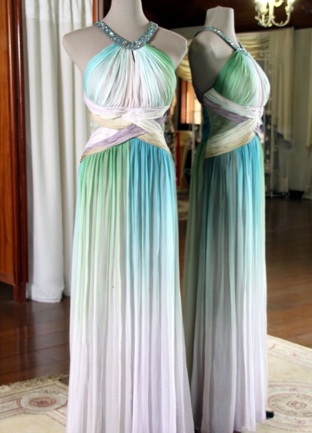 Vestidos para Mães, Madrinhas e Moda Festas - 658 - Hipnose Alta Costura e Spa para Noivas e Noivos - Campinas - SP Vestido de Festa para Mães, Vestido de Festa para Madrinhas, Vestido de Festa para Formatura, Hipnose Alta Costura