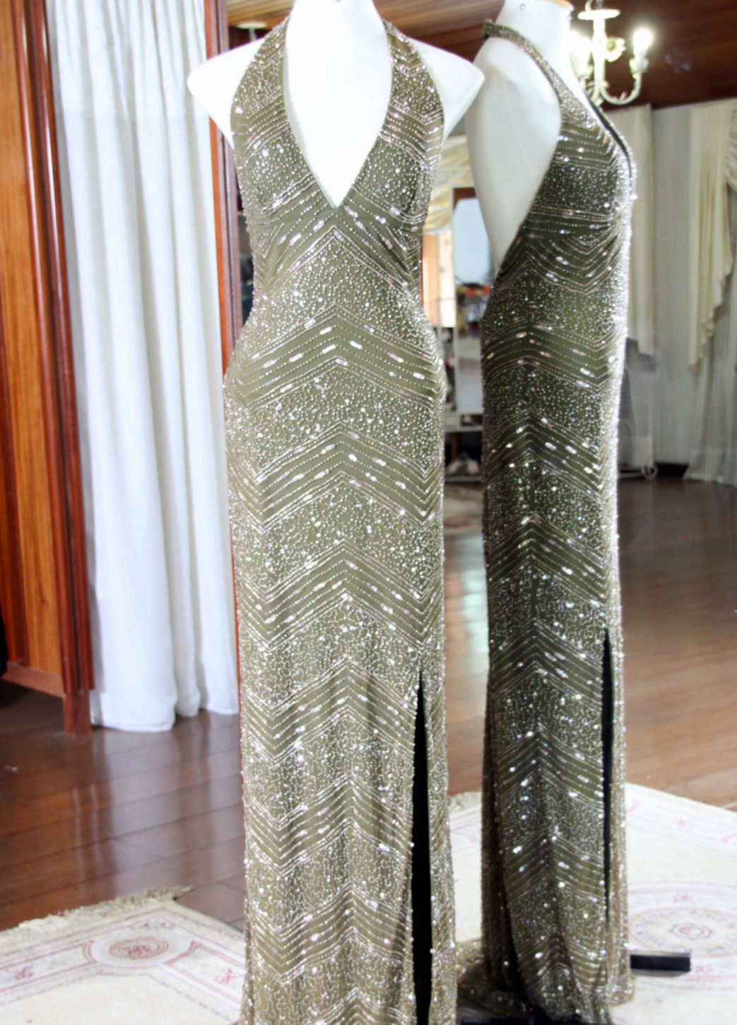 Vestidos para Mães, Madrinhas e Moda Festas - 659 - Hipnose Alta Costura e Spa para Noivas e Noivos - Campinas - SP Vestido de Festa para Mães, Vestido de Festa para Madrinhas, Vestido de Festa para Formatura, Hipnose Alta Costura