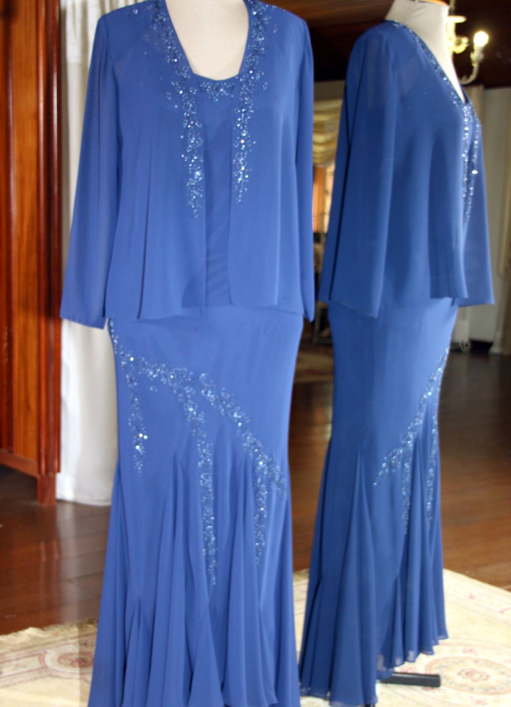 Vestidos para Mães, Madrinhas e Moda Festas - 661 - Hipnose Alta Costura e Spa para Noivas e Noivos - Campinas - SP Vestido de Festa para Mães, Vestido de Festa para Madrinhas, Vestido de Festa para Formatura, Hipnose Alta Costura