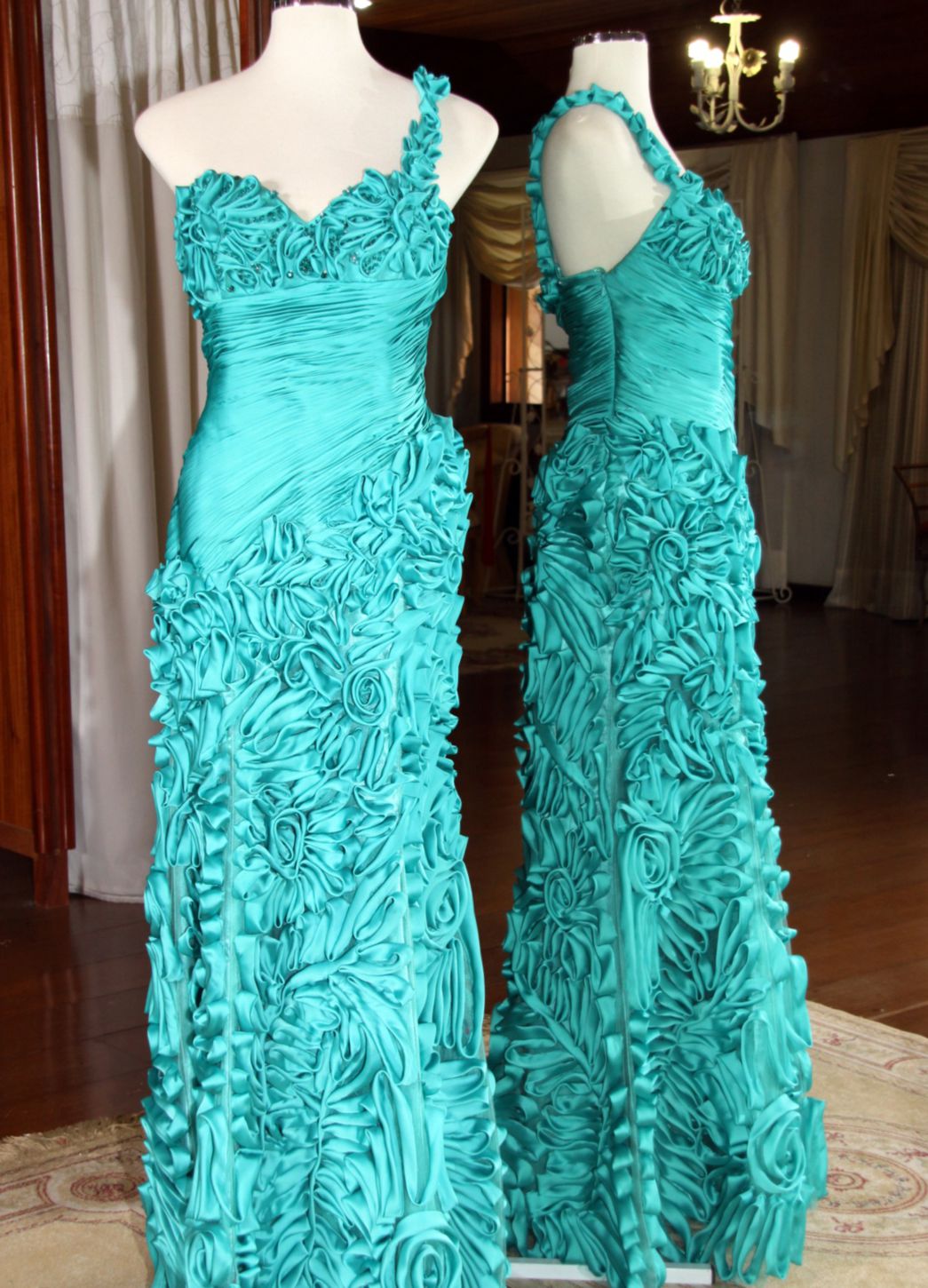 Vestidos para Mães, Madrinhas e Moda Festas - 664 - Hipnose Alta Costura e Spa para Noivas e Noivos - Campinas - SP Vestido de Festa para Mães, Vestido de Festa para Madrinhas, Vestido de Festa para Formatura, Hipnose Alta Costura