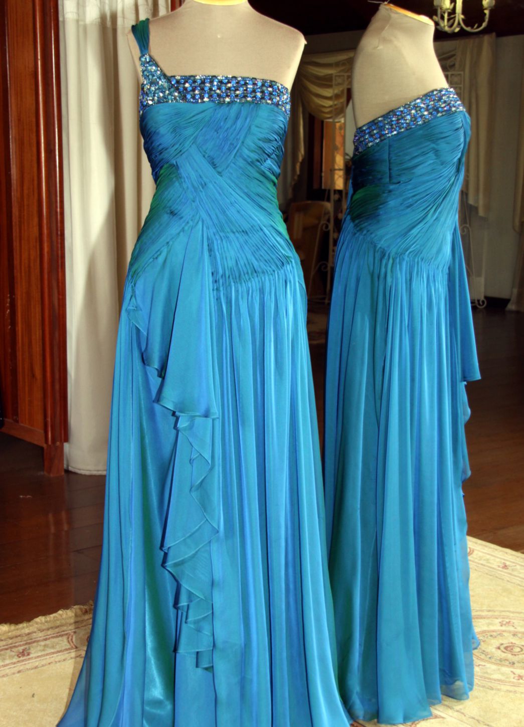 Vestidos para Mães, Madrinhas e Moda Festas - 666 - Hipnose Alta Costura e Spa para Noivas e Noivos - Campinas - SP Vestido de Festa para Mães, Vestido de Festa para Madrinhas, Vestido de Festa para Formatura, Hipnose Alta Costura