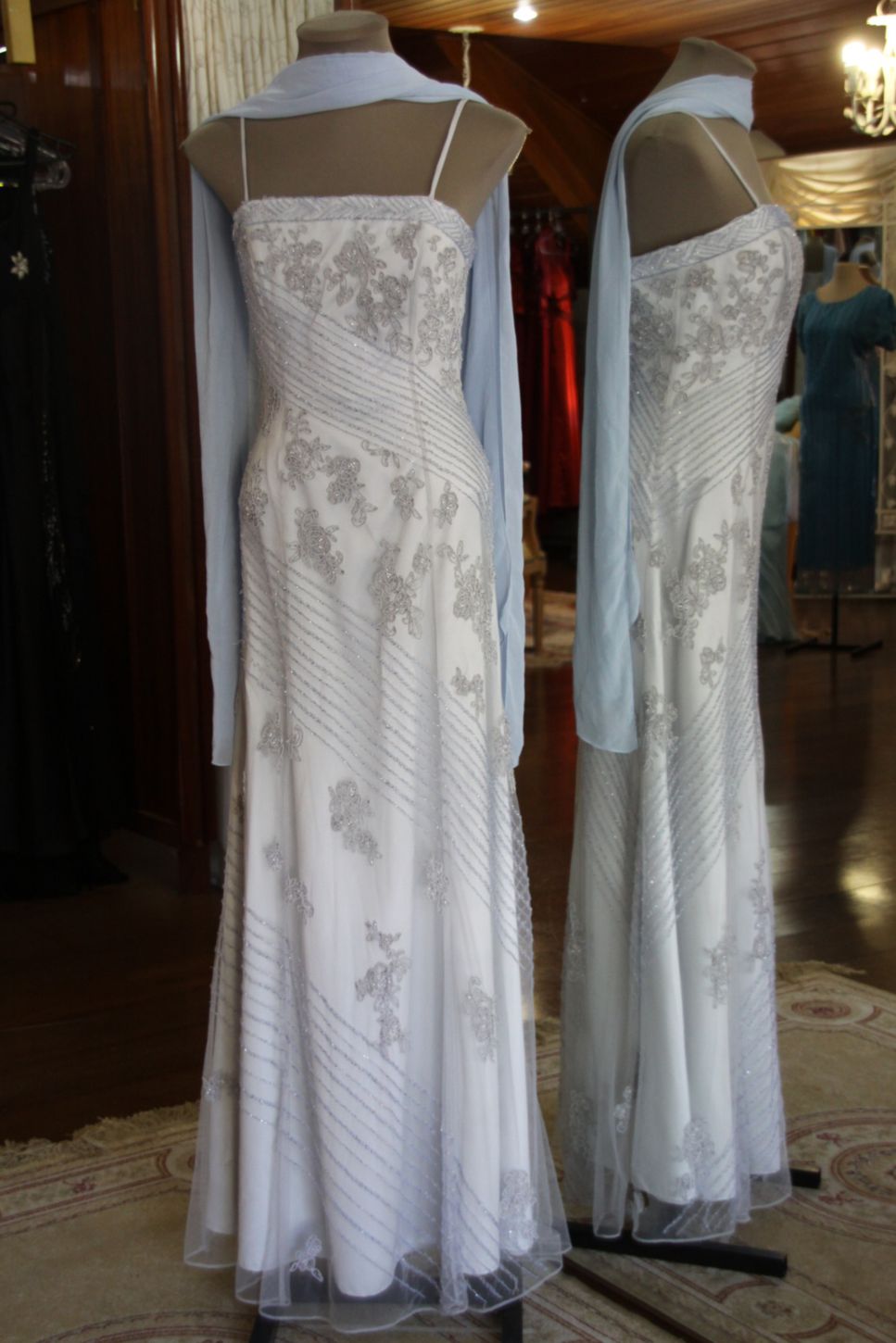 Vestidos para Mães, Madrinhas e Moda Festas - 692 - Hipnose Alta Costura e Spa para Noivas e Noivos - Campinas - SP Vestido de Festa para Mães, Vestido de Festa para Madrinhas, Vestido de Festa para Formatura, Hipnose Alta Costura