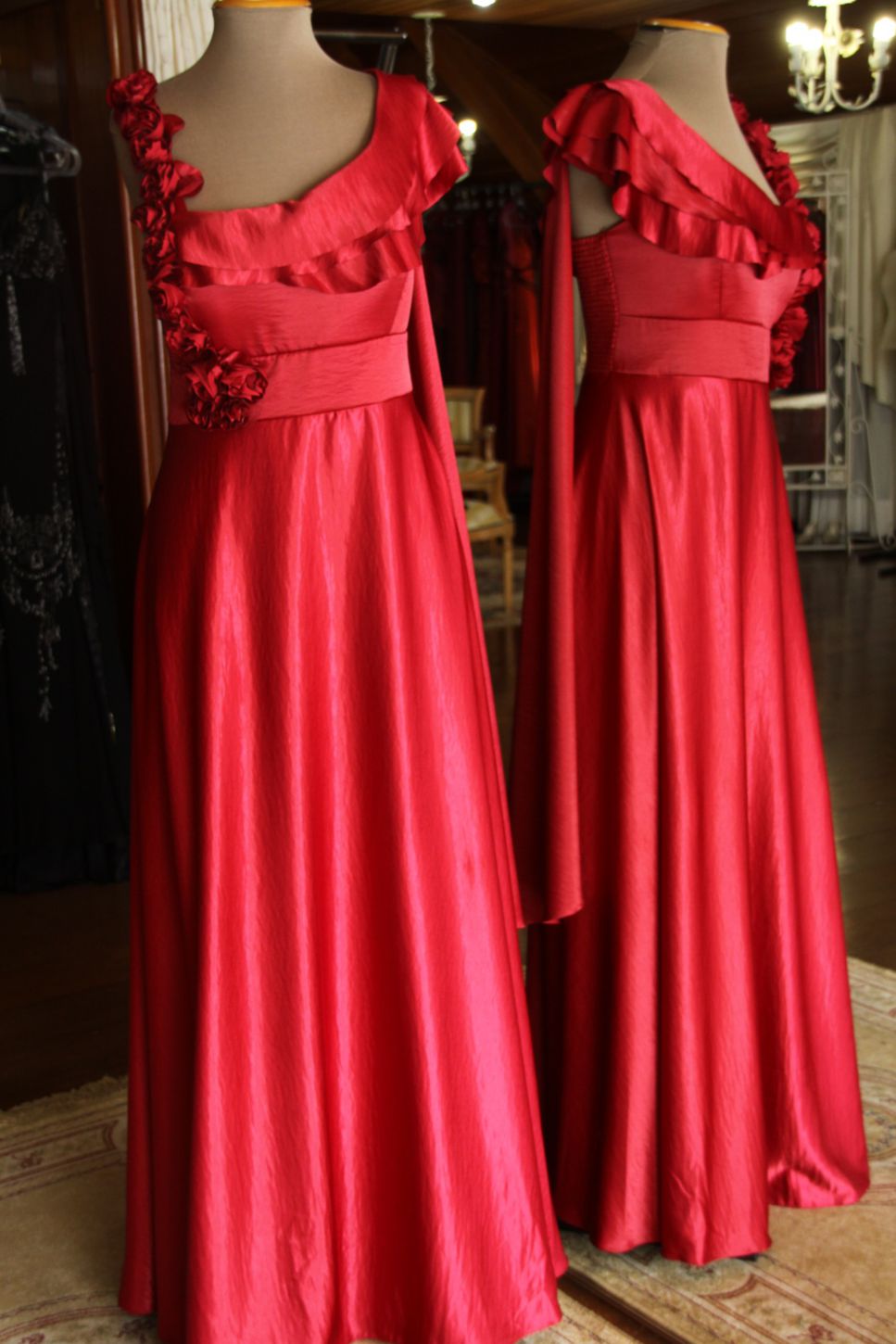 Vestidos para Mães, Madrinhas e Moda Festas - 700 - Hipnose Alta Costura e Spa para Noivas e Noivos - Campinas - SP Vestido de Festa para Mães, Vestido de Festa para Madrinhas, Vestido de Festa para Formatura, Hipnose Alta Costura