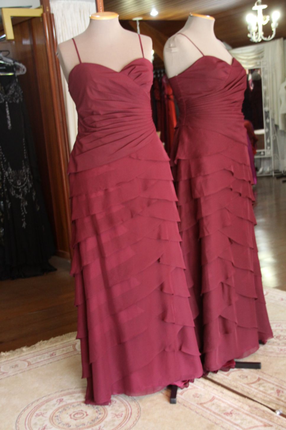 Vestidos para Mães, Madrinhas e Moda Festas - 706 - Hipnose Alta Costura e Spa para Noivas e Noivos - Campinas - SP Vestido de Festa para Mães, Vestido de Festa para Madrinhas, Vestido de Festa para Formatura, Hipnose Alta Costura