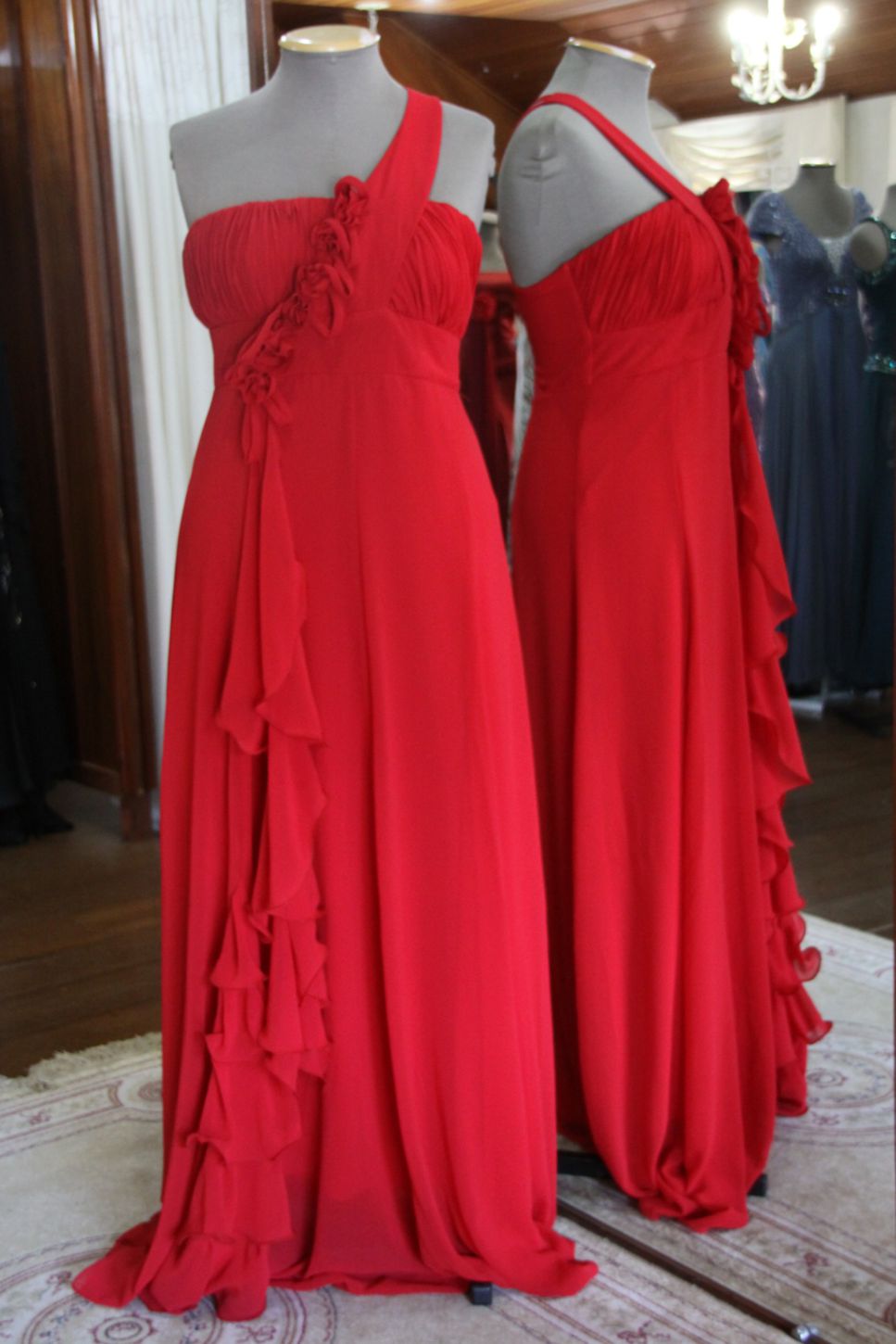 Vestidos para Mães, Madrinhas e Moda Festas - 707 - Hipnose Alta Costura e Spa para Noivas e Noivos - Campinas - SP Vestido de Festa para Mães, Vestido de Festa para Madrinhas, Vestido de Festa para Formatura, Hipnose Alta Costura