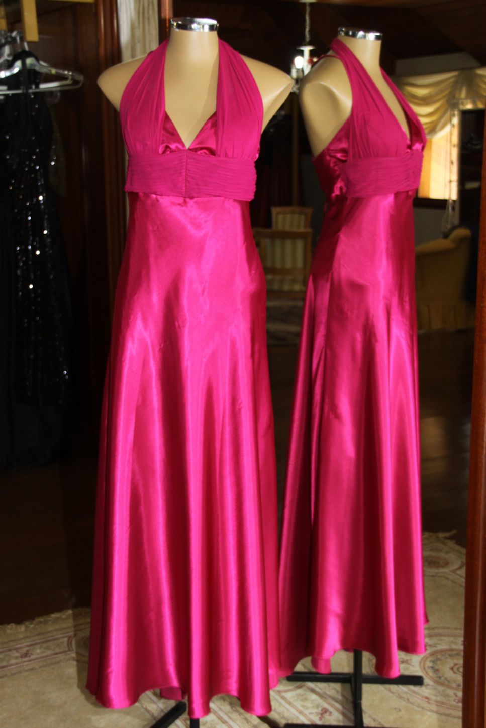 Vestidos para Mães, Madrinhas e Moda Festas - 709 - Hipnose Alta Costura e Spa para Noivas e Noivos - Campinas - SP Vestido de Festa para Mães, Vestido de Festa para Madrinhas, Vestido de Festa para Formatura, Hipnose Alta Costura