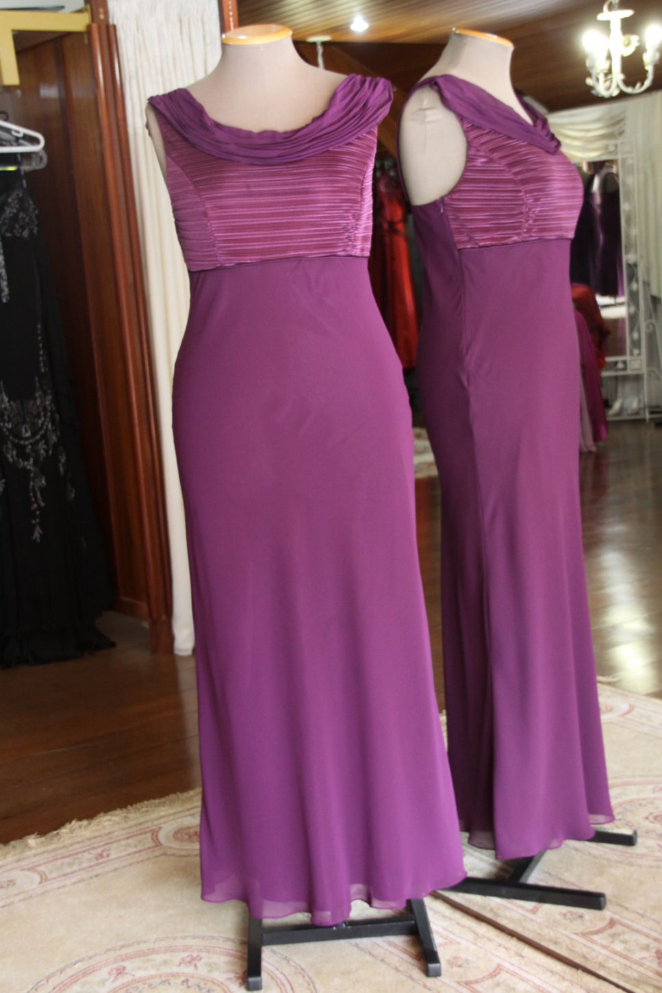 Vestidos para Mães, Madrinhas e Moda Festas - 722 - Hipnose Alta Costura e Spa para Noivas e Noivos - Campinas - SP Vestido de Festa para Mães, Vestido de Festa para Madrinhas, Vestido de Festa para Formatura, Hipnose Alta Costura