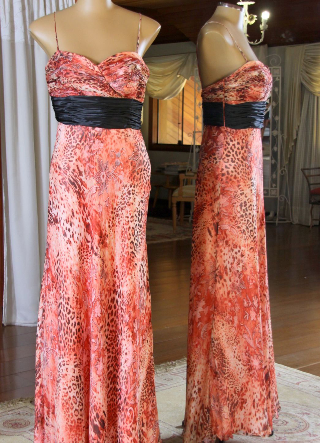 Vestidos para Mães, Madrinhas e Moda Festas - 728 - Hipnose Alta Costura e Spa para Noivas e Noivos - Campinas - SP Vestido de Festa para Mães, Vestido de Festa para Madrinhas, Vestido de Festa para Formatura, Hipnose Alta Costura