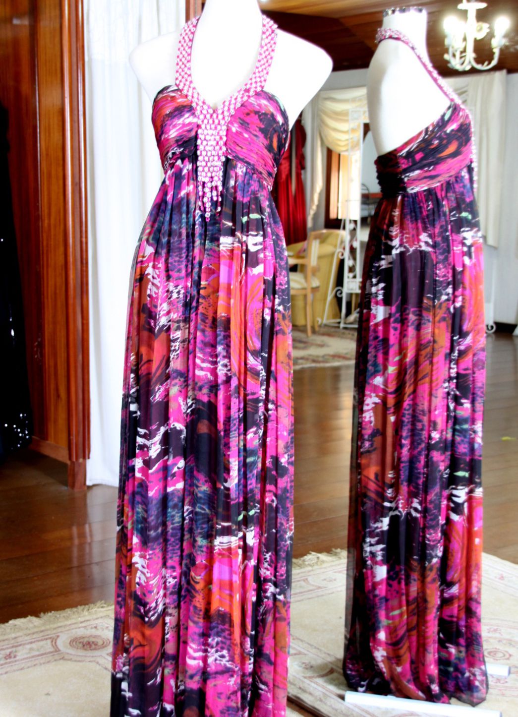 Vestidos para Mães, Madrinhas e Moda Festas - 732 - Hipnose Alta Costura e Spa para Noivas e Noivos - Campinas - SP Vestido de Festa para Mães, Vestido de Festa para Madrinhas, Vestido de Festa para Formatura, Hipnose Alta Costura