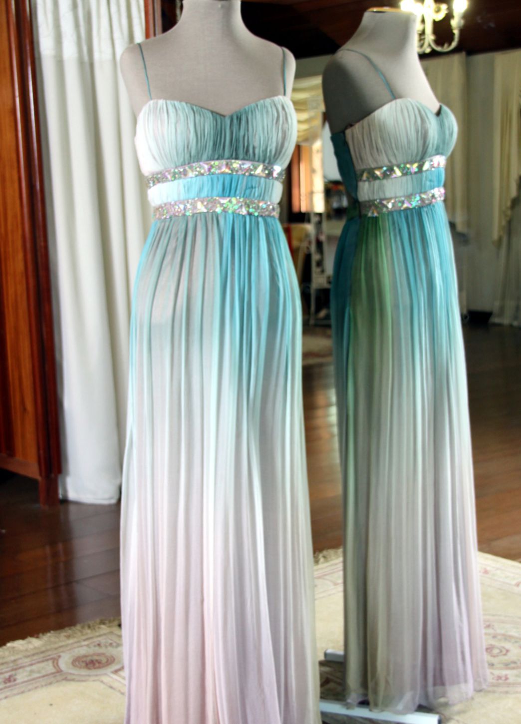 Vestidos para Mães, Madrinhas e Moda Festas - 744 - Hipnose Alta Costura e Spa para Noivas e Noivos - Campinas - SP Vestido de Festa para Mães, Vestido de Festa para Madrinhas, Vestido de Festa para Formatura, Hipnose Alta Costura