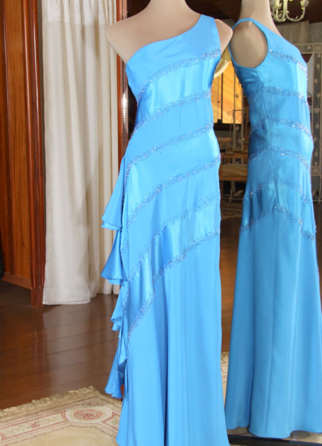 Vestidos para Mães, Madrinhas e Moda Festas - 76 - Hipnose Alta Costura e Spa para Noivas e Noivos - Campinas - SP Vestido de Festa para Mães, Vestido de Festa para Madrinhas, Vestido de Festa para Formatura, Hipnose Alta Costura