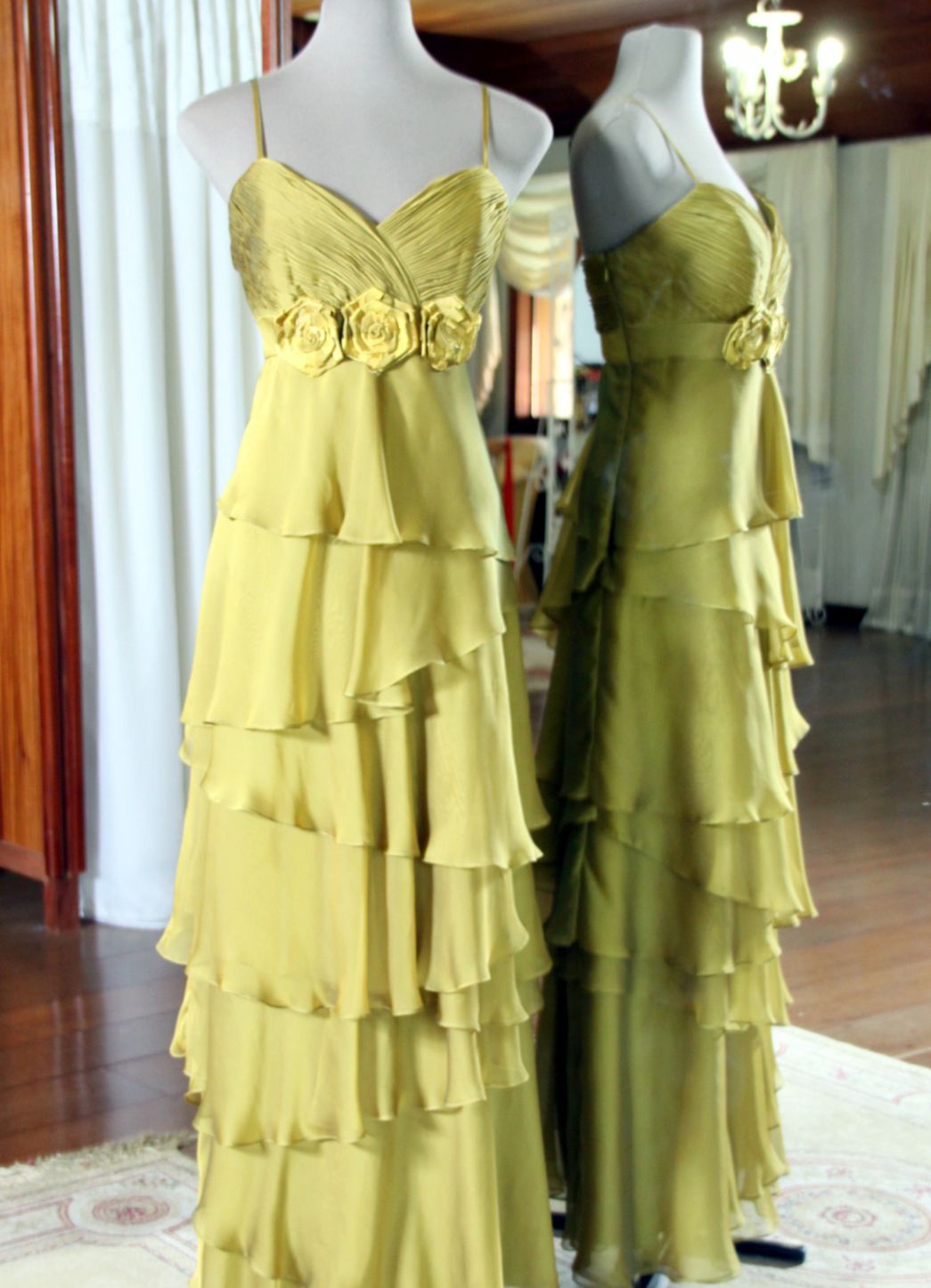 Vestidos para Mães, Madrinhas e Moda Festas - 761 - Hipnose Alta Costura e Spa para Noivas e Noivos - Campinas - SP Vestido de Festa para Mães, Vestido de Festa para Madrinhas, Vestido de Festa para Formatura, Hipnose Alta Costura