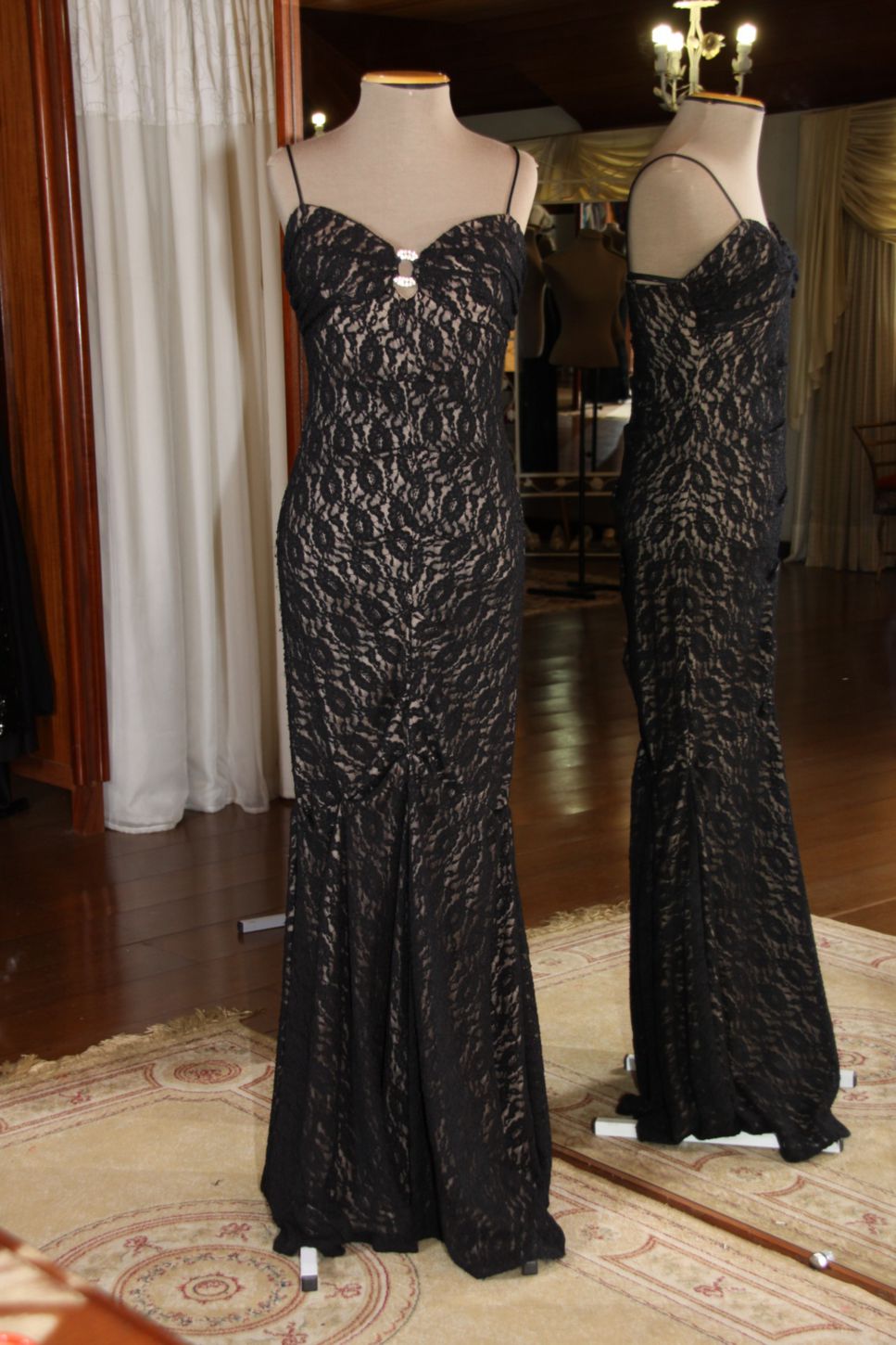 Vestidos para Mães, Madrinhas e Moda Festas - 763 - Hipnose Alta Costura e Spa para Noivas e Noivos - Campinas - SP Vestido de Festa para Mães, Vestido de Festa para Madrinhas, Vestido de Festa para Formatura, Hipnose Alta Costura