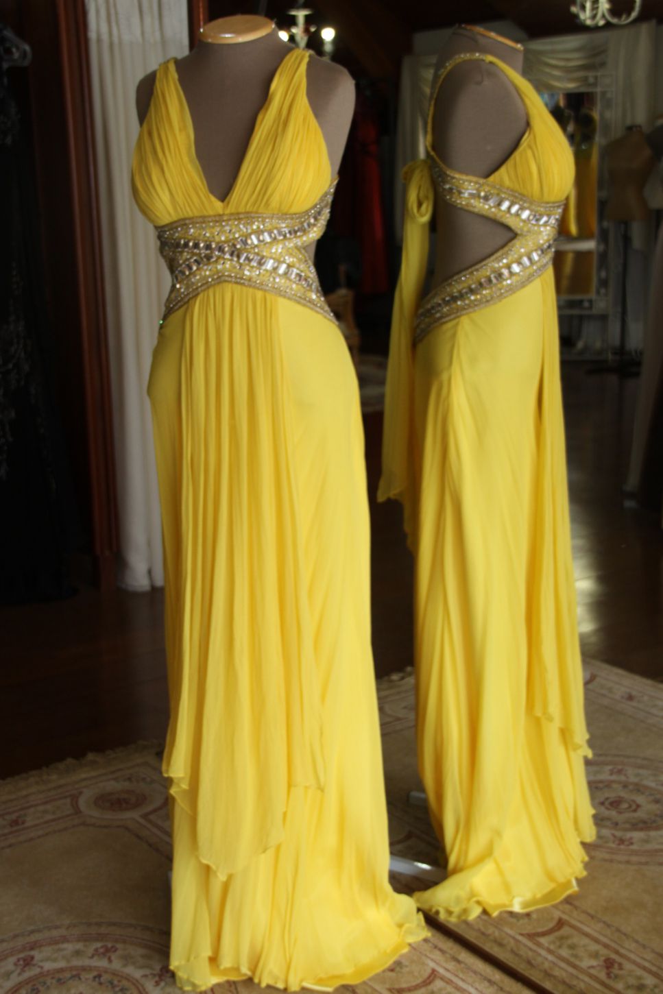 Vestidos para Mães, Madrinhas e Moda Festas - 784 - Hipnose Alta Costura e Spa para Noivas e Noivos - Campinas - SP Vestido de Festa para Mães, Vestido de Festa para Madrinhas, Vestido de Festa para Formatura, Hipnose Alta Costura