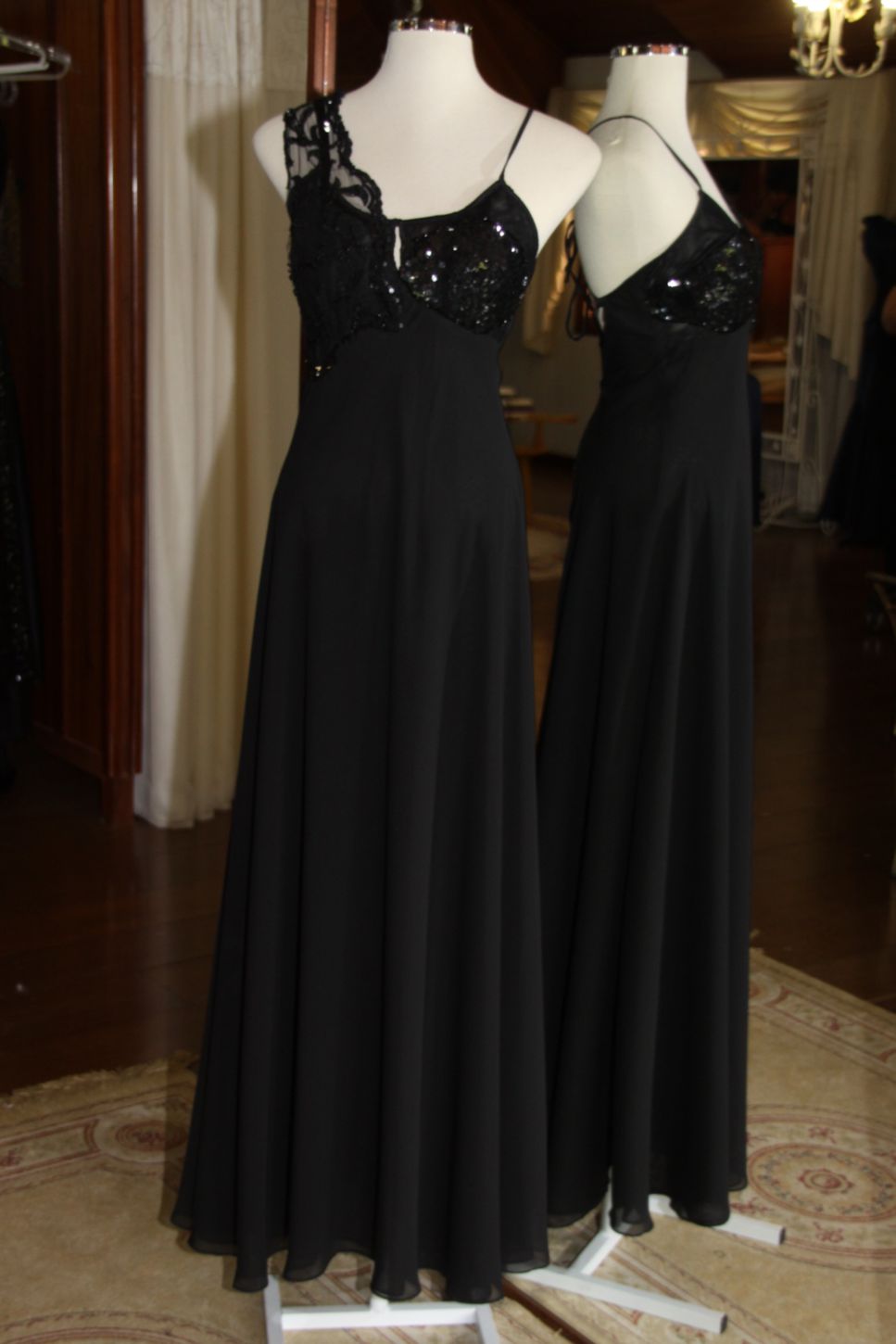 Vestidos para Mães, Madrinhas e Moda Festas - 789 - Hipnose Alta Costura e Spa para Noivas e Noivos - Campinas - SP Vestido de Festa para Mães, Vestido de Festa para Madrinhas, Vestido de Festa para Formatura, Hipnose Alta Costura