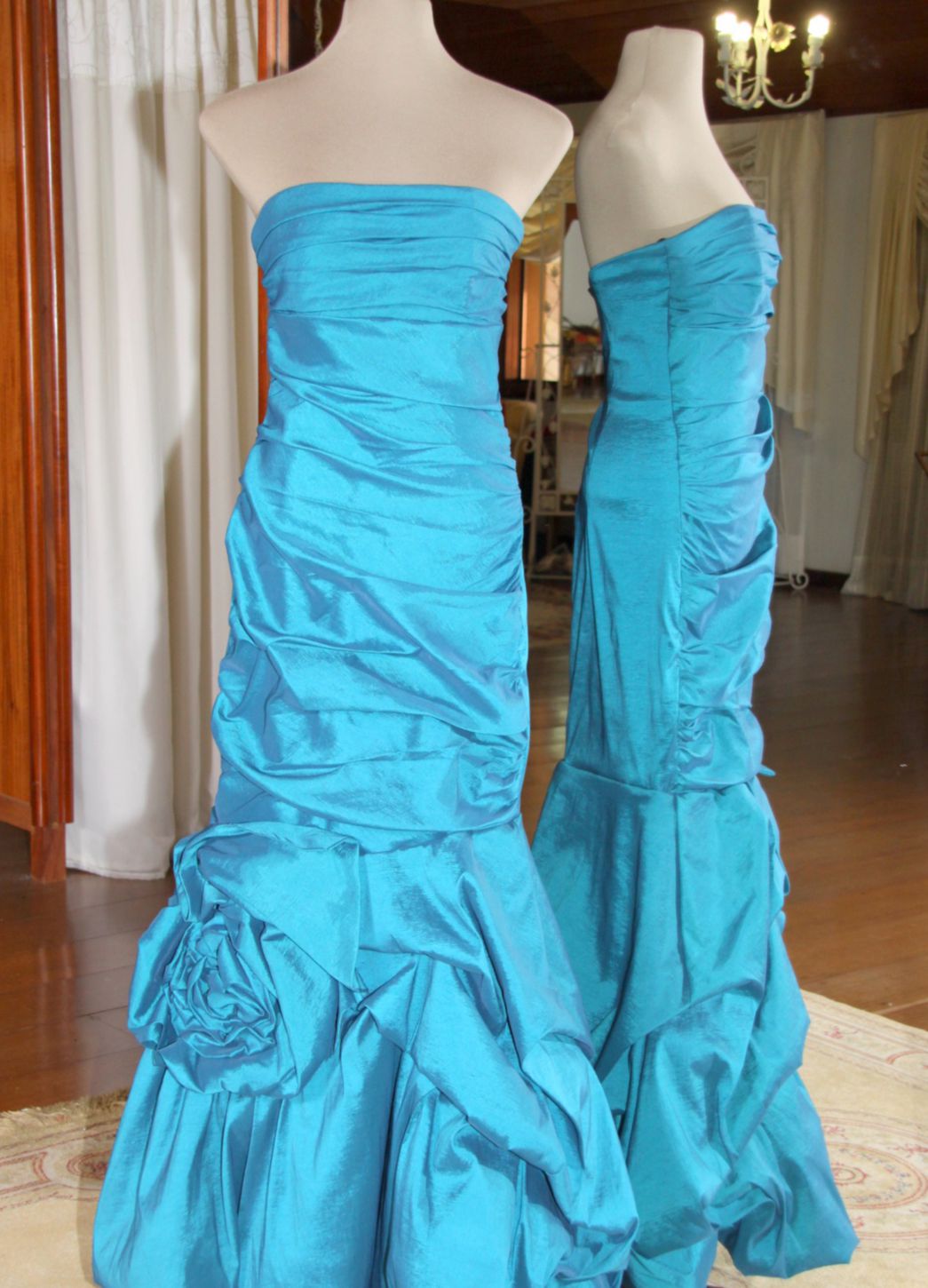 Vestidos para Mães, Madrinhas e Moda Festas - 794 - Hipnose Alta Costura e Spa para Noivas e Noivos - Campinas - SP Vestido de Festa para Mães, Vestido de Festa para Madrinhas, Vestido de Festa para Formatura, Hipnose Alta Costura