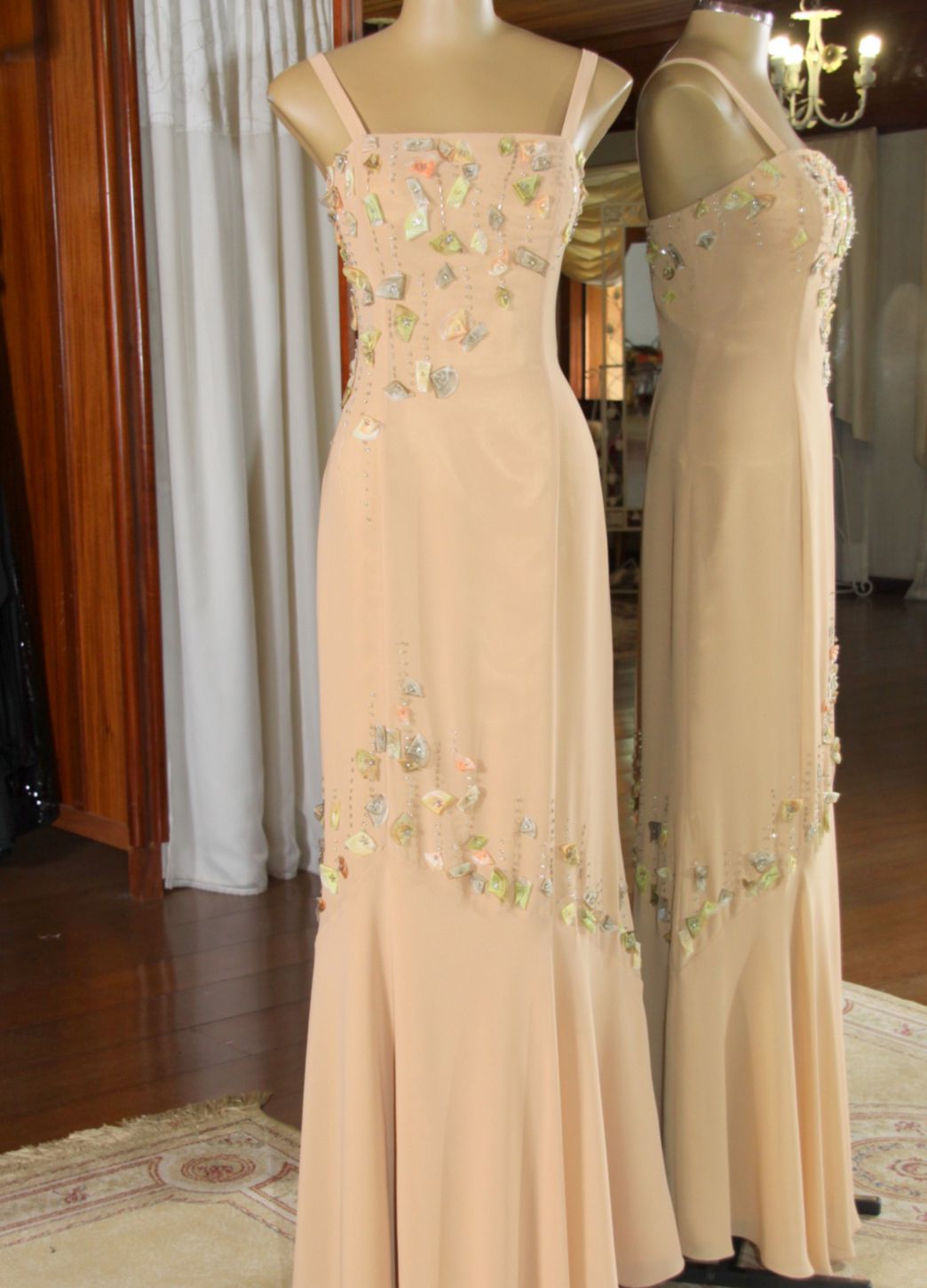 Vestidos para Mães, Madrinhas e Moda Festas - 799 - Hipnose Alta Costura e Spa para Noivas e Noivos - Campinas - SP Vestido de Festa para Mães, Vestido de Festa para Madrinhas, Vestido de Festa para Formatura, Hipnose Alta Costura