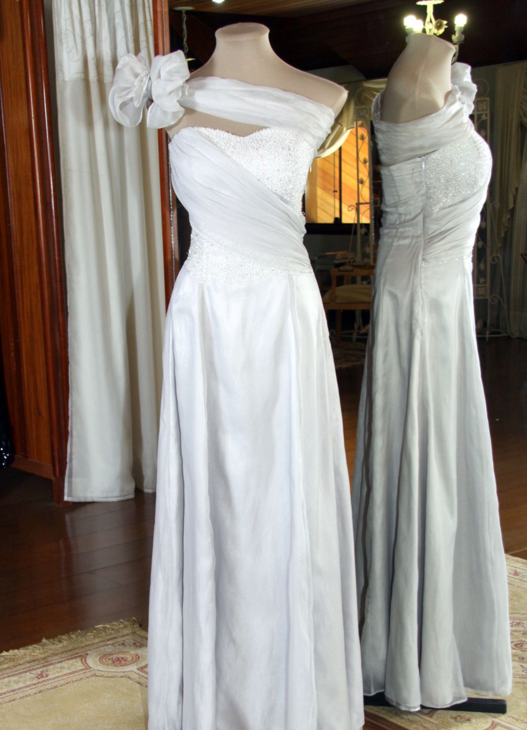 Vestidos para Mães, Madrinhas e Moda Festas - 93 - Hipnose Alta Costura e Spa para Noivas e Noivos - Campinas - SP Vestido de Festa para Mães, Vestido de Festa para Madrinhas, Vestido de Festa para Formatura, Hipnose Alta Costura